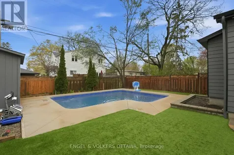1046 Fisher Avenue Ottawa ON K1Z 6P6