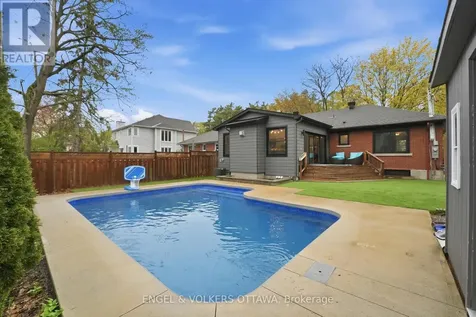 1046 Fisher Avenue Ottawa ON K1Z 6P6