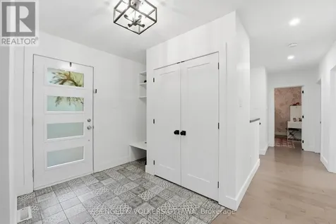 1046 Fisher Avenue Ottawa ON K1Z 6P6