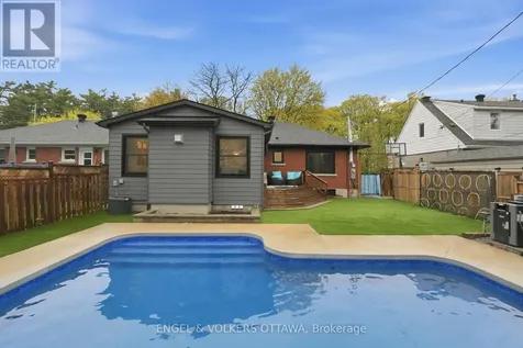 1046 Fisher Avenue Ottawa ON K1Z 6P6