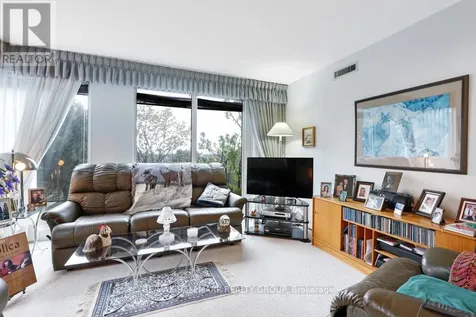 545 St Laurent Boulevard Ottawa ON K1K 4H9
