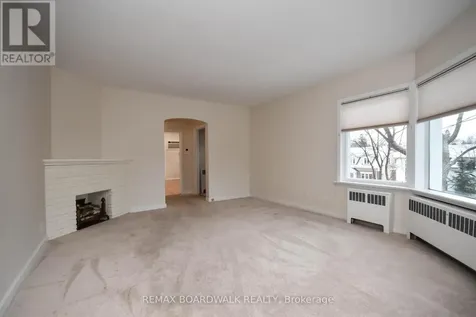 11 Kippewa Drive Ottawa ON K1S 3G3