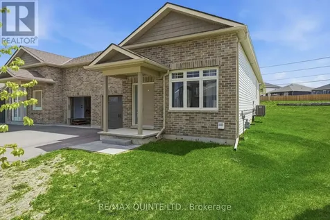 14 Campbell Crescent Prince Edward County (Picton Ward) ON K0K 2T0