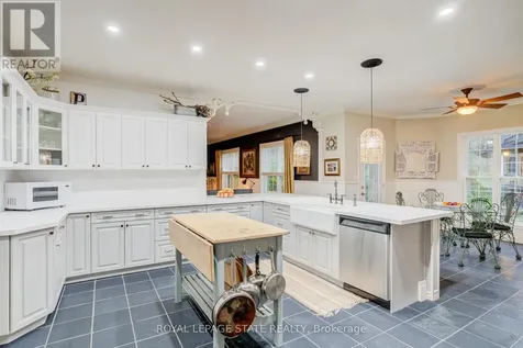 1097 Mineral Springs Road Hamilton ON L9H 5E3