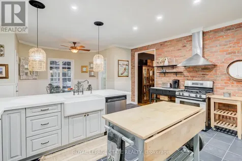1097 Mineral Springs Road Hamilton ON L9H 5E3