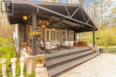 1097 Mineral Springs Road Hamilton ON L9H 5E3