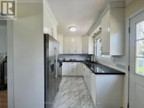 514 Monica Court Shelburne ON L9V 3A3