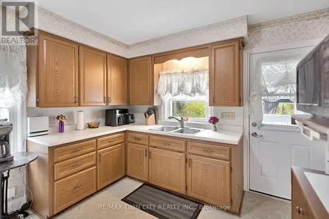 140 Terrace Hill Street Brantford ON N3R 1G6
