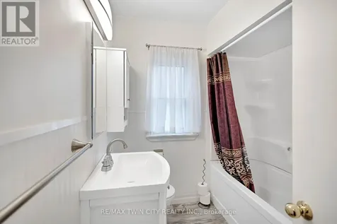 140 Terrace Hill Street Brantford ON N3R 1G6