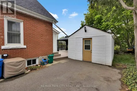 140 Terrace Hill Street Brantford ON N3R 1G6