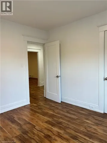 3 Balmoral Avenue South Hamilton ON L8M 3J7