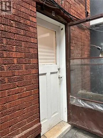 3 Balmoral Avenue South Hamilton ON L8M 3J7