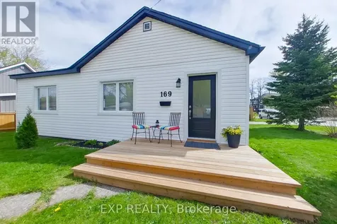 169 Peel Street Collingwood ON L9Y 3V7