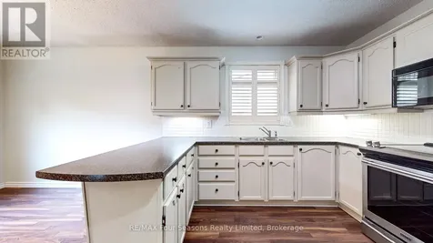 323 Hickory Street Collingwood ON L9Y 3G4