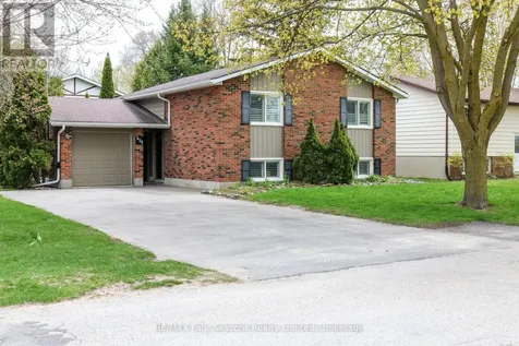 323 Hickory Street Collingwood ON L9Y 3G4