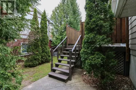 323 Hickory Street Collingwood ON L9Y 3G4