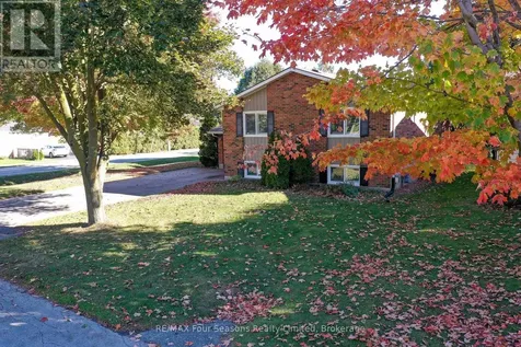 323 Hickory Street Collingwood ON L9Y 3G4