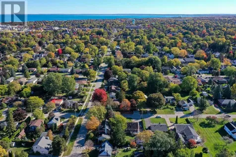323 Hickory Street Collingwood ON L9Y 3G4