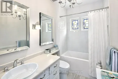 103 Brook Street Blue Mountains ON N0H 1J0