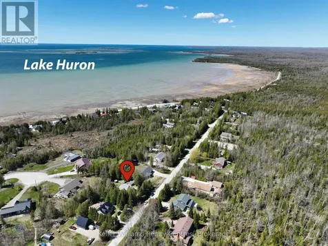 42 William Court South Bruce Peninsula ON N0H 2T0