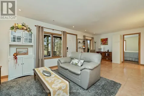 41 Carter's Landing Road Seguin ON P2A 0B2