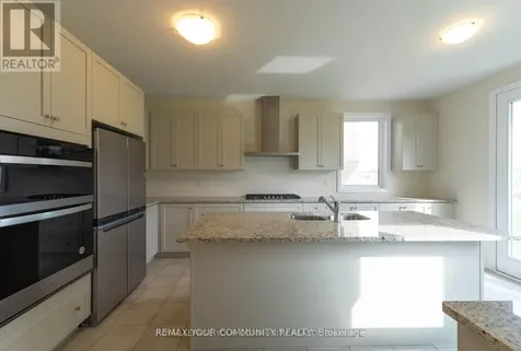 43 Tweedhill Avenue Caledon ON L7C 4K5