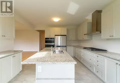 43 Tweedhill Avenue Caledon ON L7C 4K5