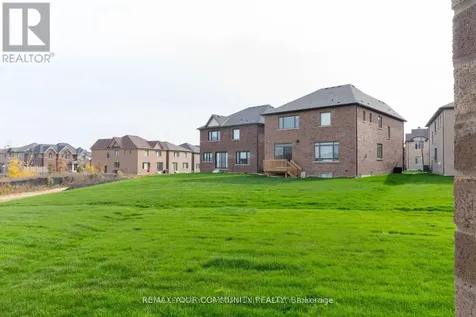 43 Tweedhill Avenue Caledon ON L7C 4K5