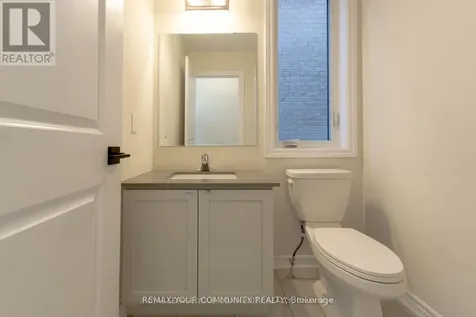 43 Tweedhill Avenue Caledon ON L7C 4K5