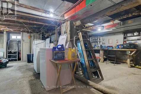 228 Carillon Street Ottawa ON K1L 5X8