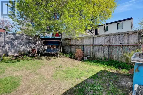 228 Carillon Street Ottawa ON K1L 5X8