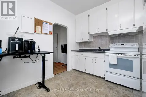 228 Carillon Street Ottawa ON K1L 5X8