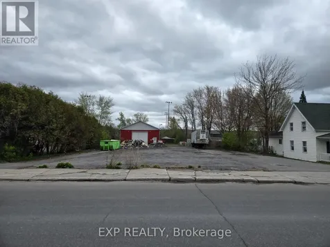 689-697 Main Street East Hawkesbury ON K6A 1B3