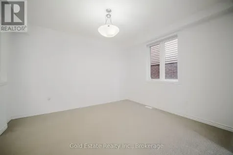 19 Mclaren Avenue Brantford ON N3T 0T4
