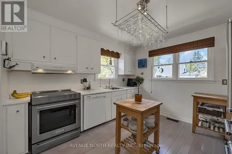 934 Weston Drive Ottawa ON K1G 1X2