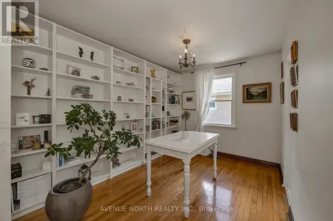 934 Weston Drive Ottawa ON K1G 1X2
