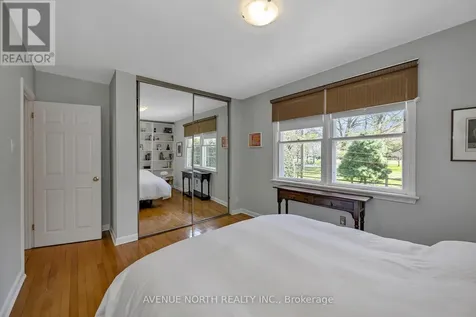 934 Weston Drive Ottawa ON K1G 1X2