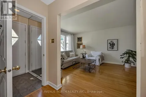 934 Weston Drive Ottawa ON K1G 1X2