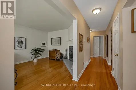 934 Weston Drive Ottawa ON K1G 1X2