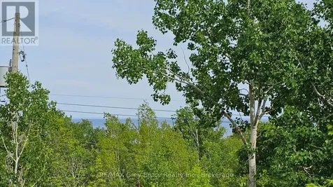 17 Shoreline Drive Northern Bruce Peninsula ON N0H 1Z0