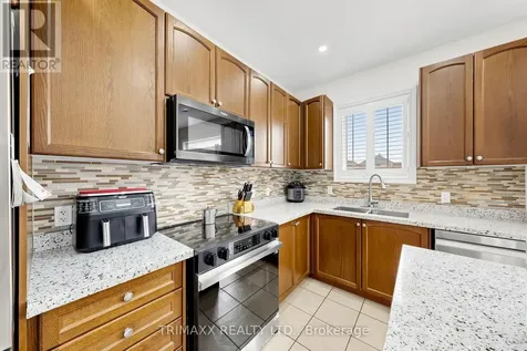 30 Learmont Avenue Caledon ON L7C 3N3