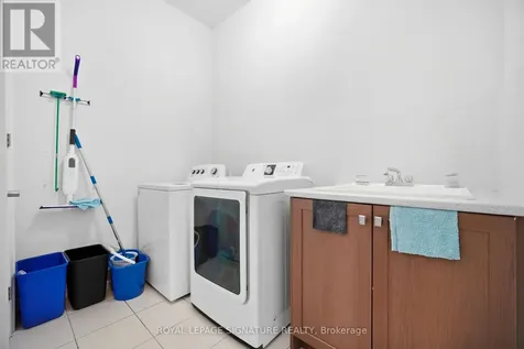 18 Tweedhill Avenue Caledon ON L7C 4K5