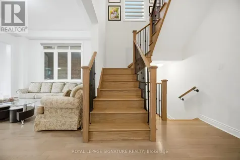 18 Tweedhill Avenue Caledon ON L7C 4K5
