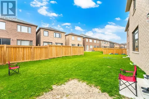 18 Tweedhill Avenue Caledon ON L7C 4K5