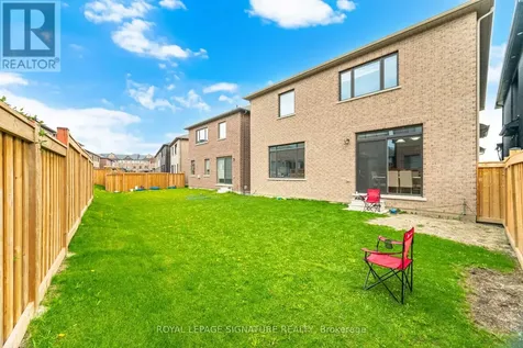 18 Tweedhill Avenue Caledon ON L7C 4K5