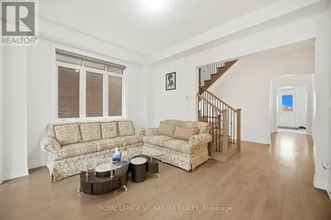 18 Tweedhill Avenue Caledon ON L7C 4K5