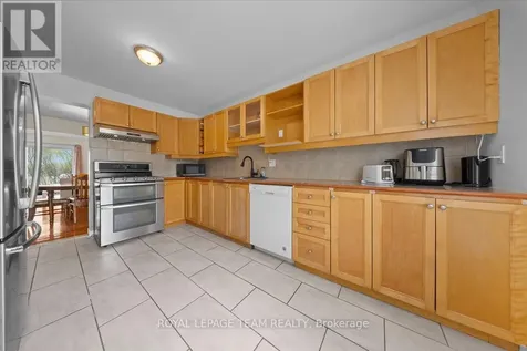 3483 Mccarthy Road Ottawa ON K1V 8Z9