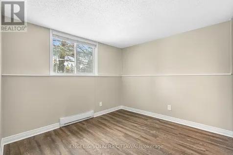 6532 Bilberry Drive Ottawa ON K1C 4N9