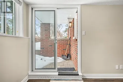 6532 Bilberry Drive Ottawa ON K1C 4N9