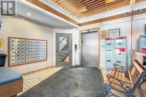 6532 Bilberry Drive Ottawa ON K1C 4N9